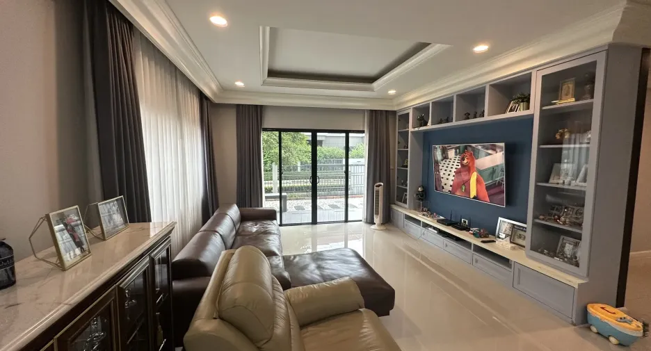 出租 4 卧室 独立屋 在 Lam Luk Ka, Pathum Thani