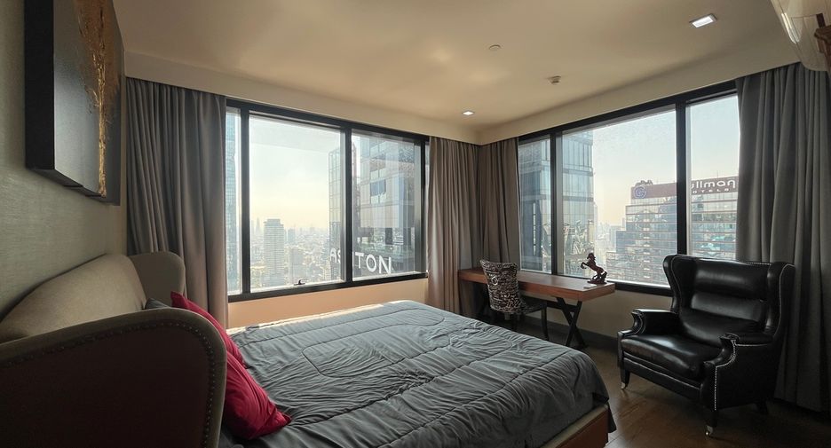 For sale 2 bedrooms condo in Bang Rak, Bangkok