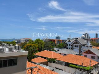 For sale studio condo in Pratumnak, Pattaya