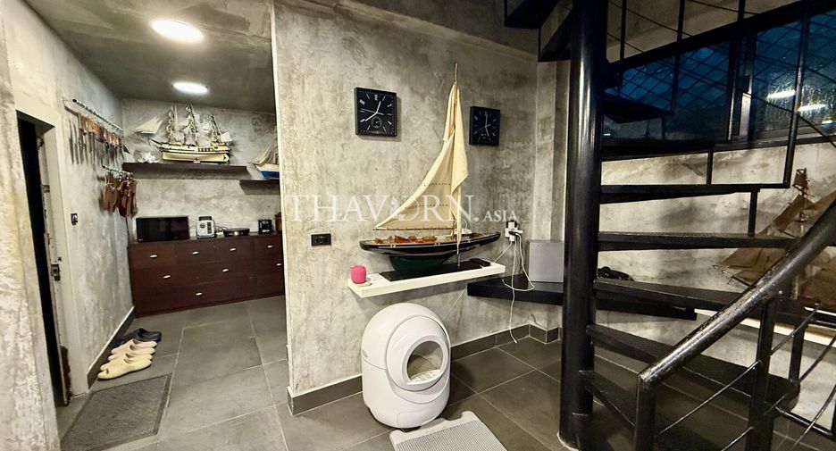 For sale 5 ベッドルーム house in Pratumnak, Pattaya