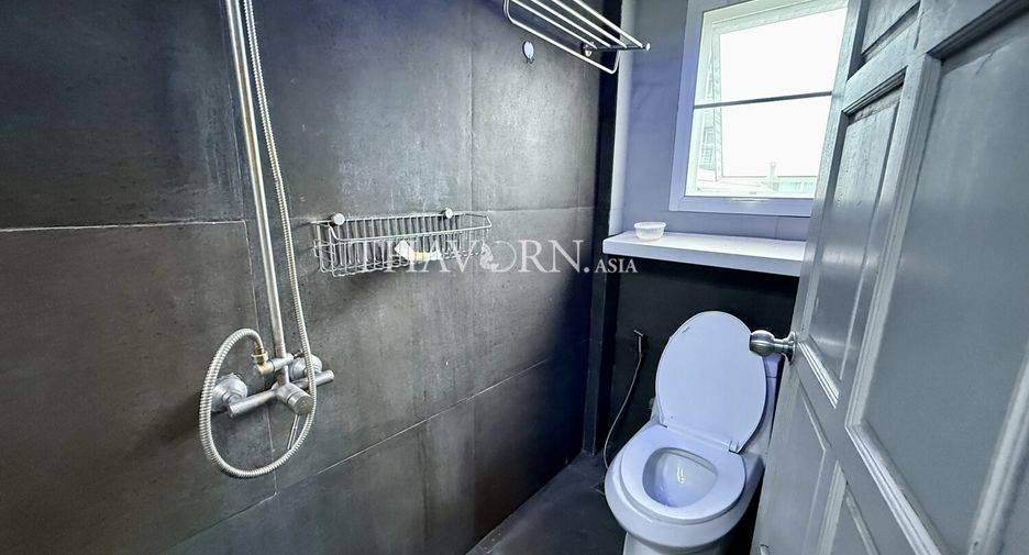 For sale 5 ベッドルーム house in Pratumnak, Pattaya