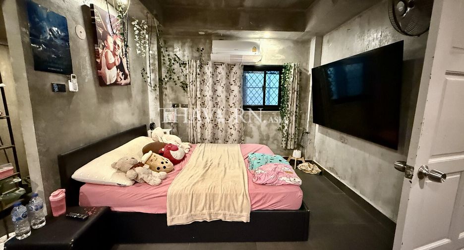 For sale 5 ベッドルーム house in Pratumnak, Pattaya