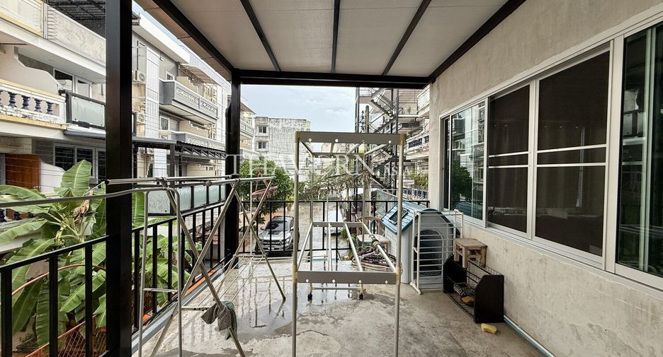 For sale 5 ベッドルーム house in Pratumnak, Pattaya