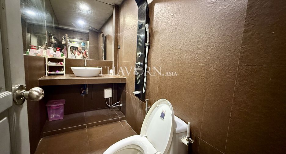 For sale 5 ベッドルーム house in Pratumnak, Pattaya