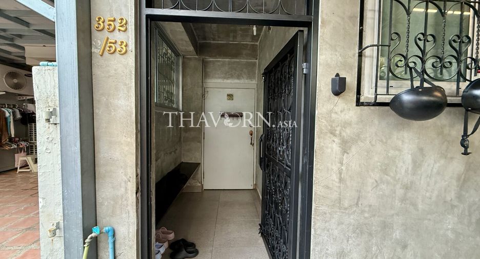 For sale 5 ベッドルーム house in Pratumnak, Pattaya