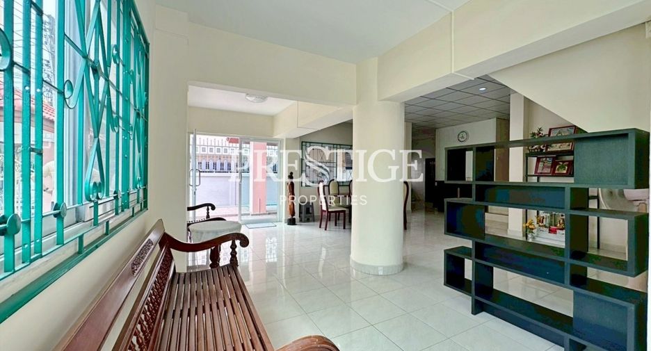 For sale 7 bedrooms house in Bang Lamung, Chonburi