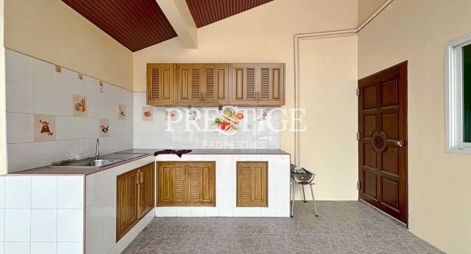 For sale 7 bedrooms house in Bang Lamung, Chonburi