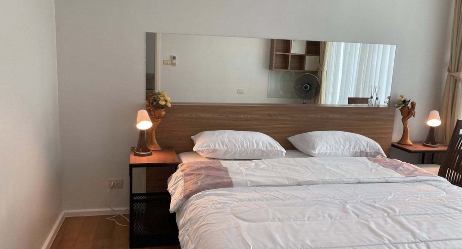 For rent 1 bed condo in Watthana, Bangkok