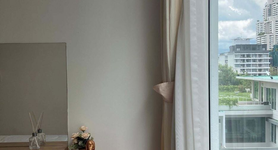For rent 1 bed condo in Watthana, Bangkok