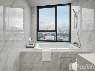 For sale スタジオ condo in Khlong Toei, Bangkok