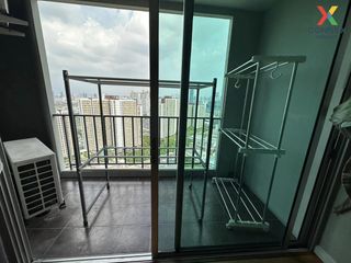 For rent 3 bed condo in Huai Khwang, Bangkok