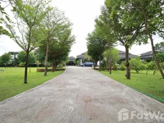 For sale 3 bed villa in Saraphi, Chiang Mai