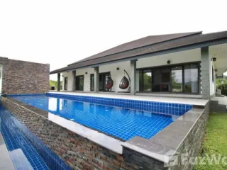 For sale 3 bed villa in Saraphi, Chiang Mai