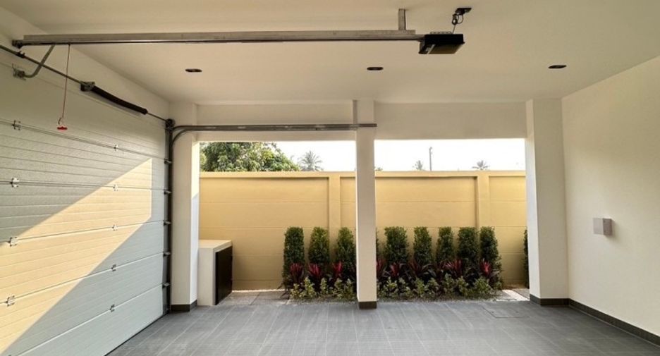 For sale 4 ベッドルーム house in East Pattaya, Pattaya