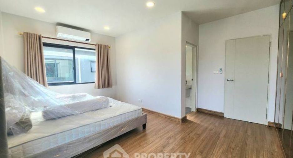 For rent and for sale 4 bed house in Bang Phli, Samut Prakan