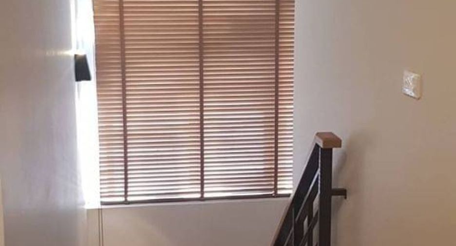 For rent and for sale 4 bed house in Bang Phli, Samut Prakan