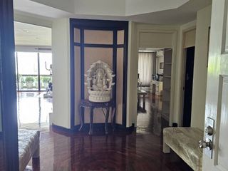 For sale 3 bed condo in Thon Buri, Bangkok