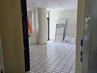 For sale 3 bed condo in Thon Buri, Bangkok