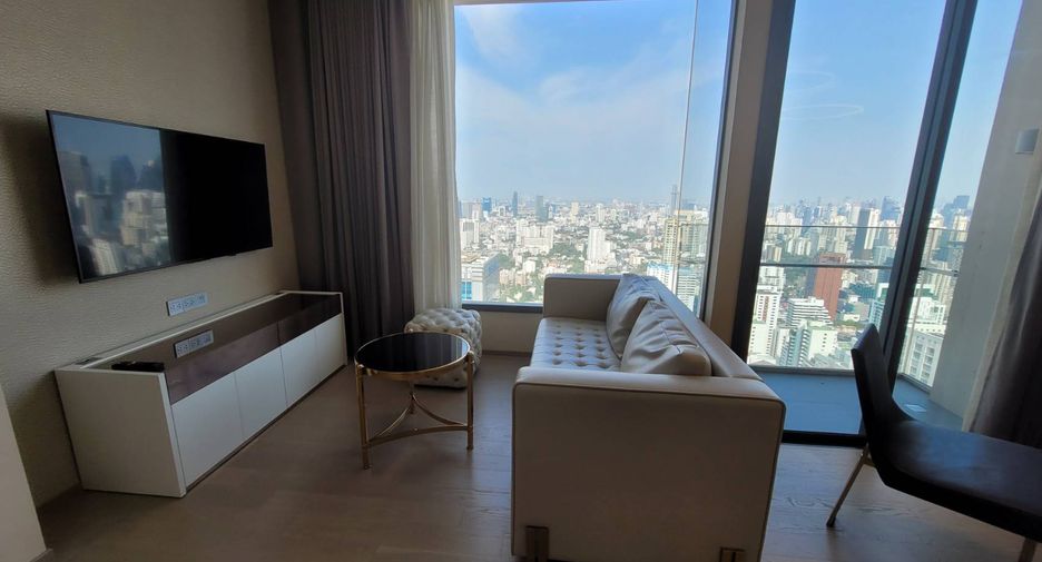 For rent 2 bedrooms condo in Watthana, Bangkok