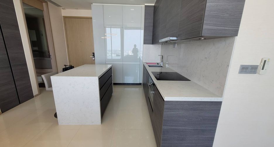 For rent 2 bedrooms condo in Watthana, Bangkok