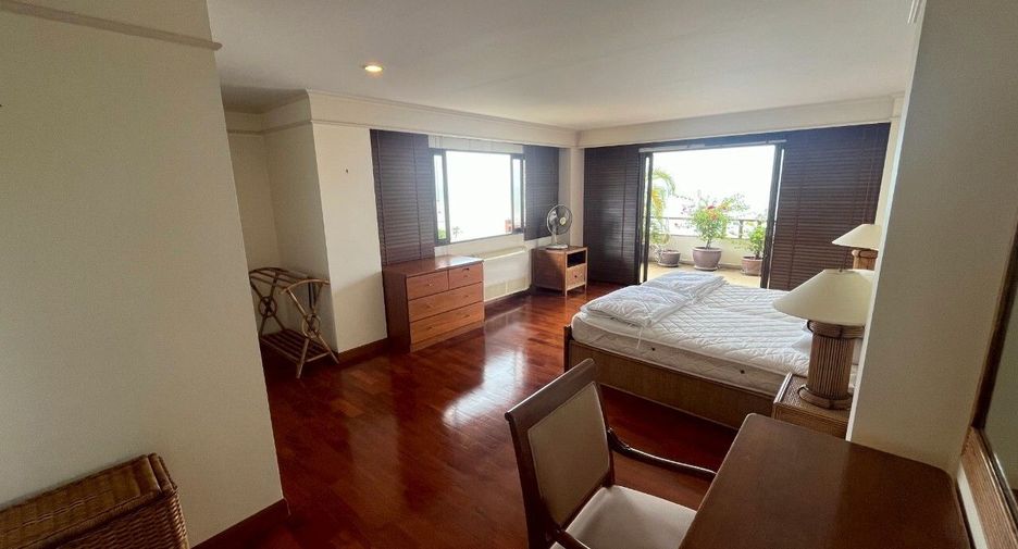 For rent 3 bed condo in Hua Hin, Prachuap Khiri Khan
