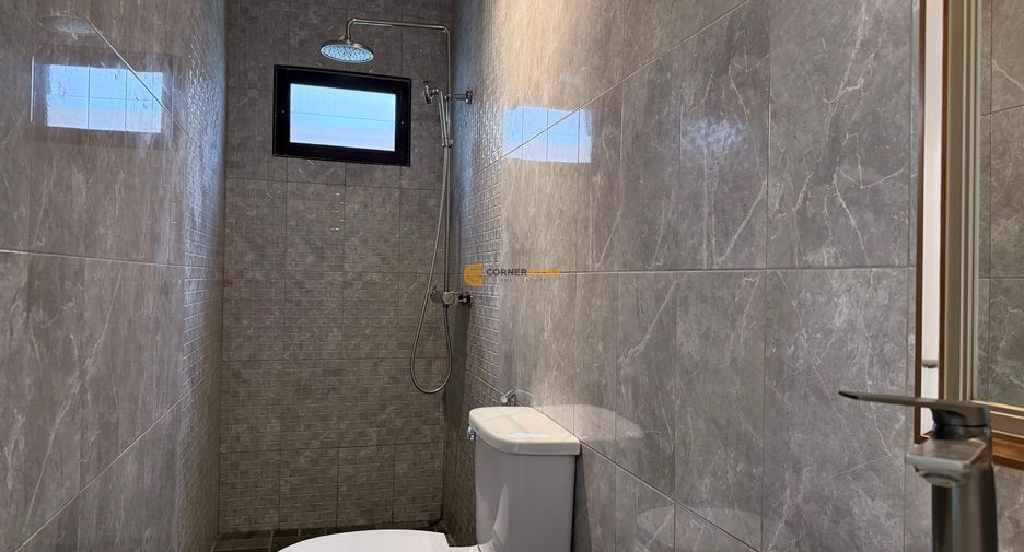 For rent and for sale 3 bedrooms house in Bang Lamung, Chonburi