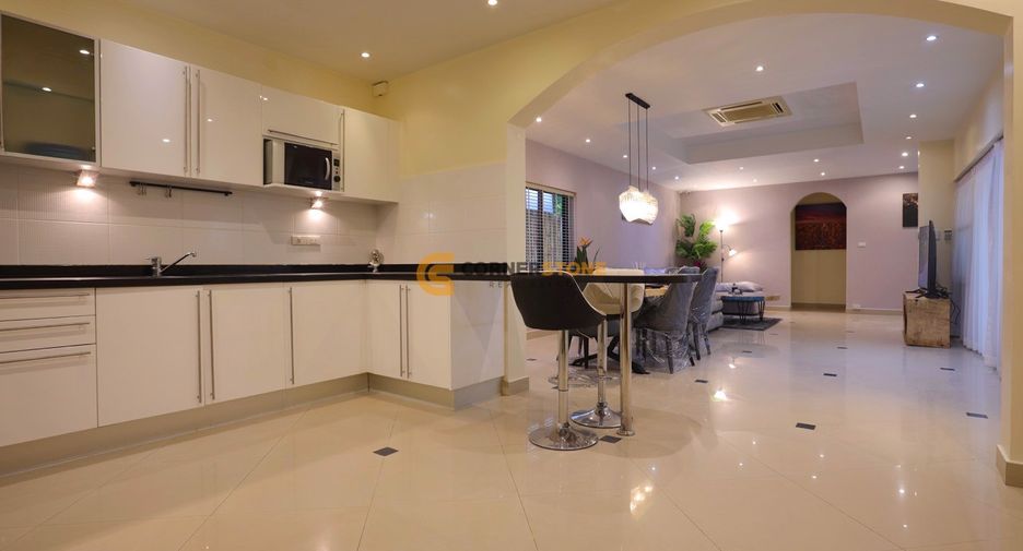 For rent and for sale 3 bedrooms house in Bang Lamung, Chonburi