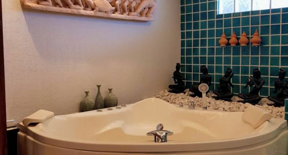 For sale 2 bedrooms condo in Bang Lamung, Chonburi
