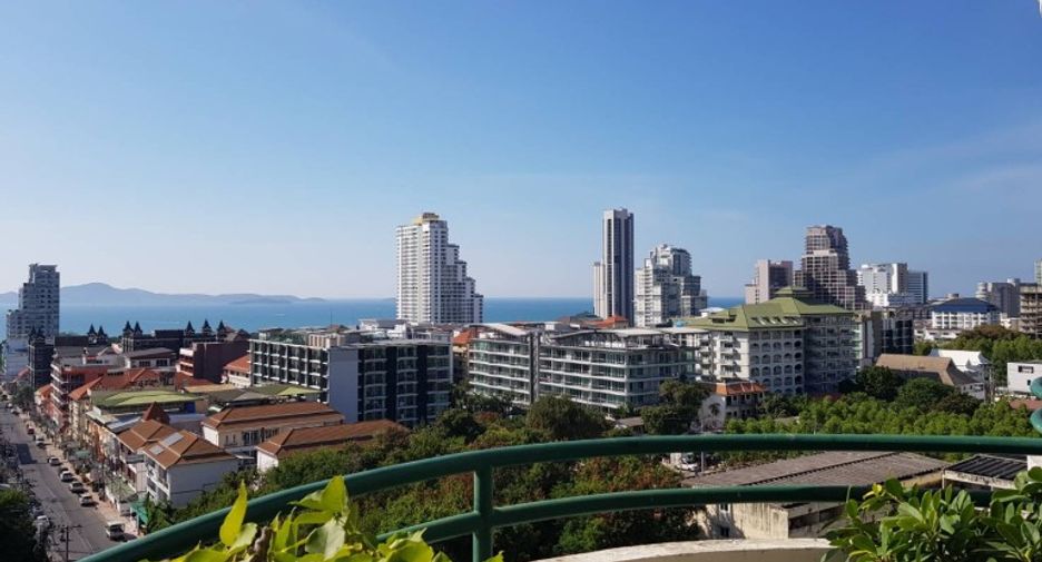 For sale 2 bedrooms condo in Bang Lamung, Chonburi