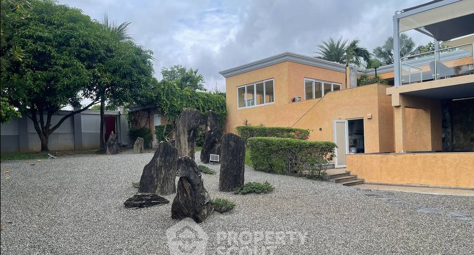 For rent and for sale 7 bed villa in Bang Lamung, Chonburi