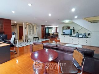 For sale 4 Beds condo in Khlong Toei, Bangkok