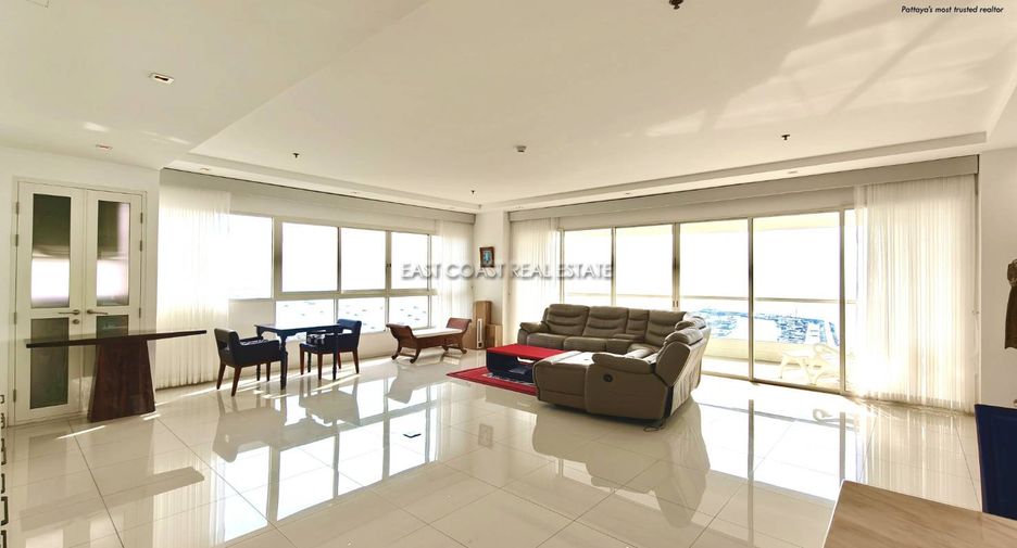 For rent 4 bedrooms condo in Sattahip, Chonburi