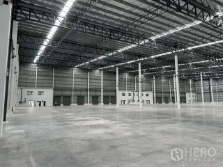Lagerhaus zur Miete in Bang Phli, Samut Prakan