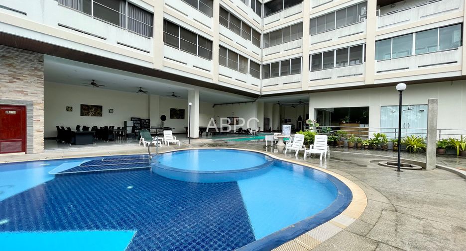 For sale 2 ベッドルーム condo in Sattahip, Chonburi
