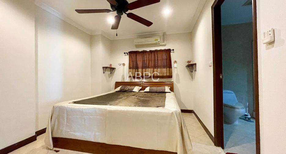 For sale 2 ベッドルーム condo in Sattahip, Chonburi