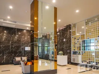 For sale 3 bed condo in Thon Buri, Bangkok