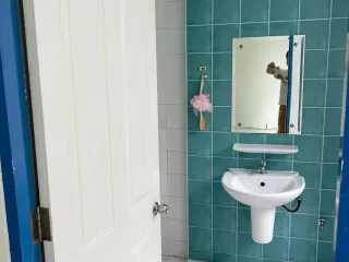 For sale 3 bed townhouse in Lat Phrao, Bangkok