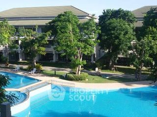 For sale 3 bed apartment in Hua Hin, Prachuap Khiri Khan