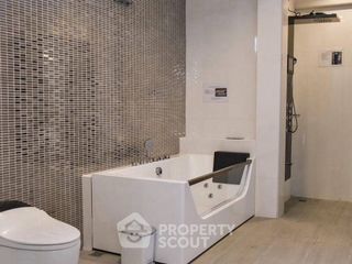 For rent and for sale 5 bed house in Mueang Chon Buri, Chonburi