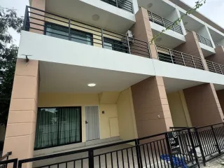 For sale 4 bed townhouse in Bang Lamung, Chonburi
