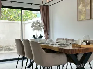 For sale 4 bed townhouse in Bang Lamung, Chonburi