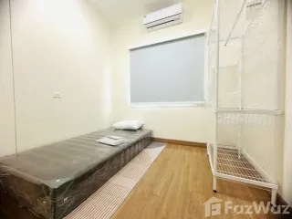 For rent 4 bed townhouse in Mueang Chiang Mai, Chiang Mai