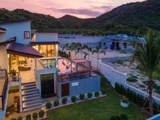 For sale 5 bed villa in Hua Hin, Prachuap Khiri Khan