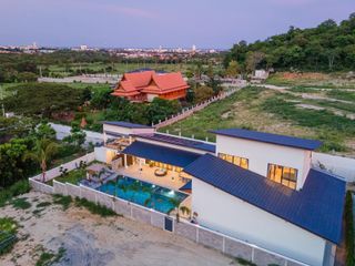 For sale 5 bed villa in Hua Hin, Prachuap Khiri Khan