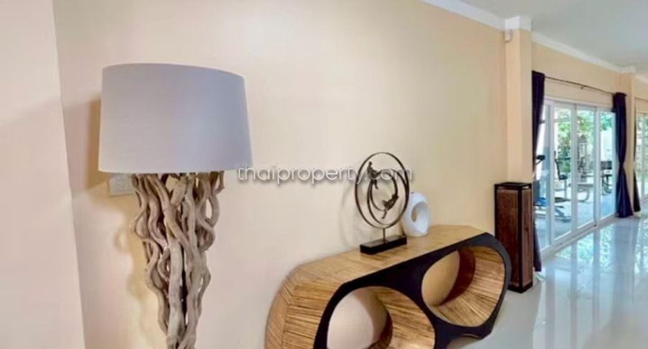 For rent 3 bedrooms house in Sattahip, Chonburi
