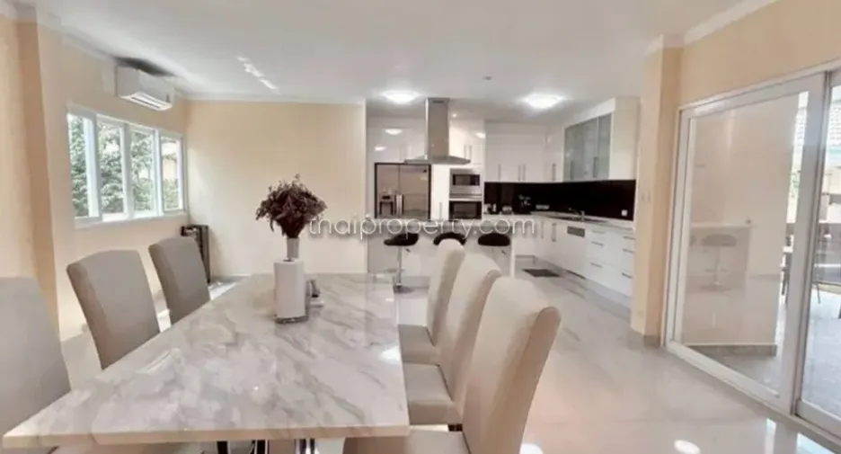 For rent 3 ベッドルーム house in Bang Saray, Pattaya