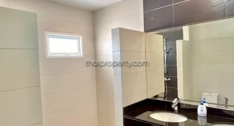 For rent 3 ベッドルーム house in Bang Saray, Pattaya