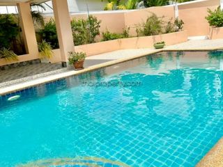 For rent 3 bed house in Bang Saray, Pattaya