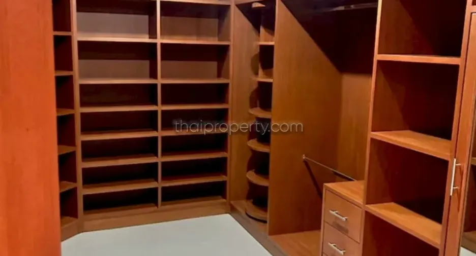 For rent 3 ベッドルーム house in Bang Saray, Pattaya