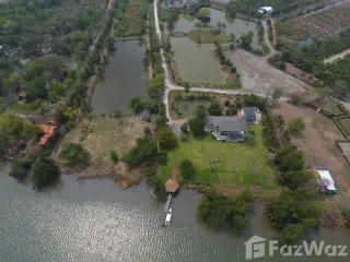 For sale 4 bed house in Khlong Khuean, Chachoengsao